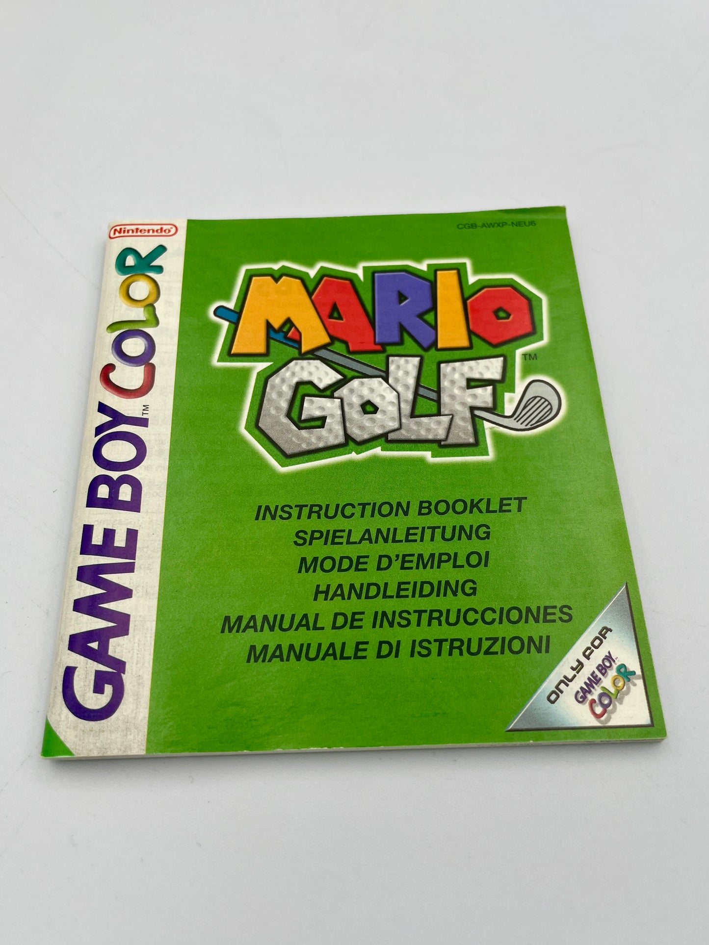Instruction booklet for Mario Golf Game Boy Color on a white background