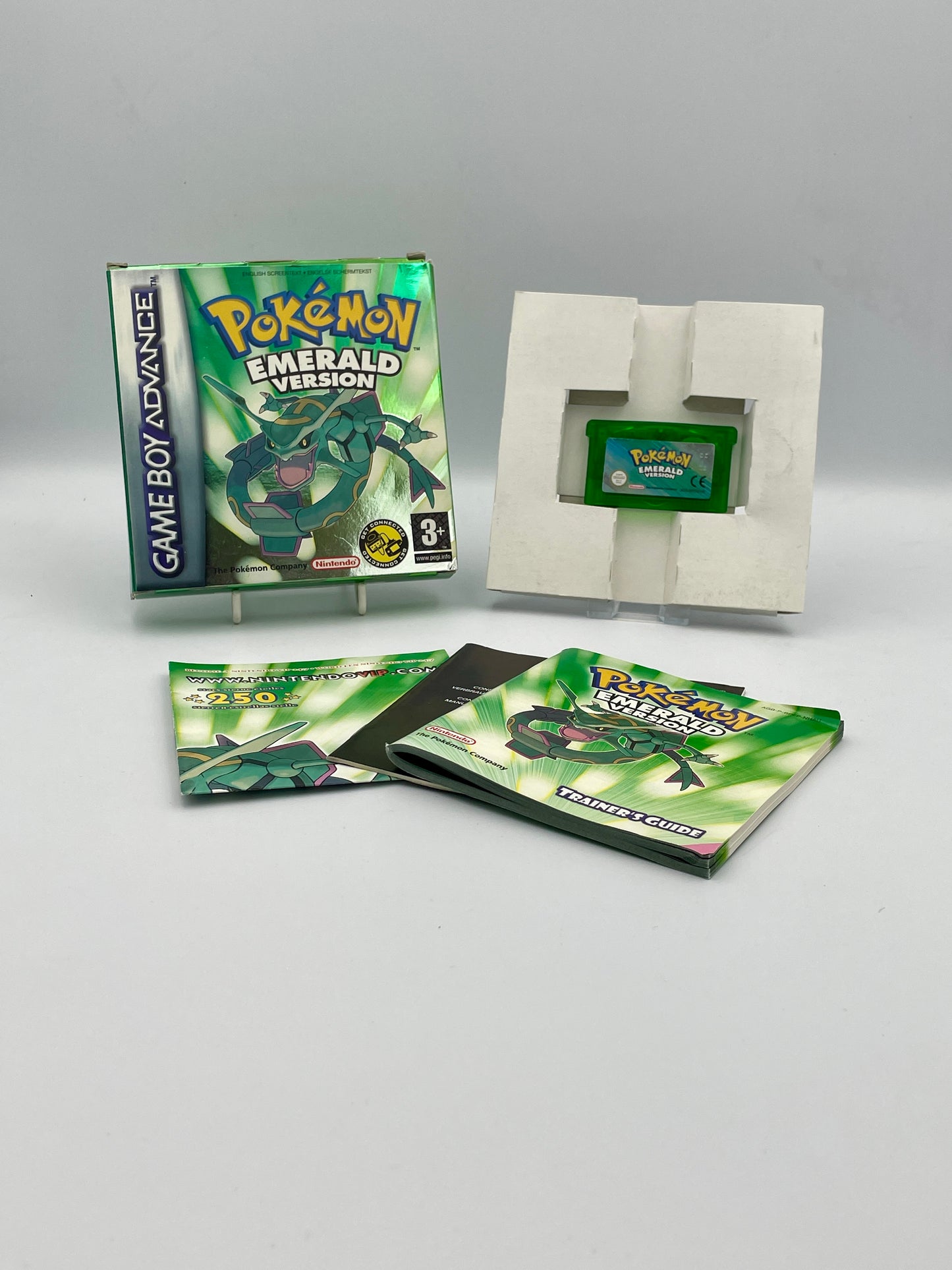 Pokémon Emerald Version Game Boy Advance – Complete in Box with New Battery