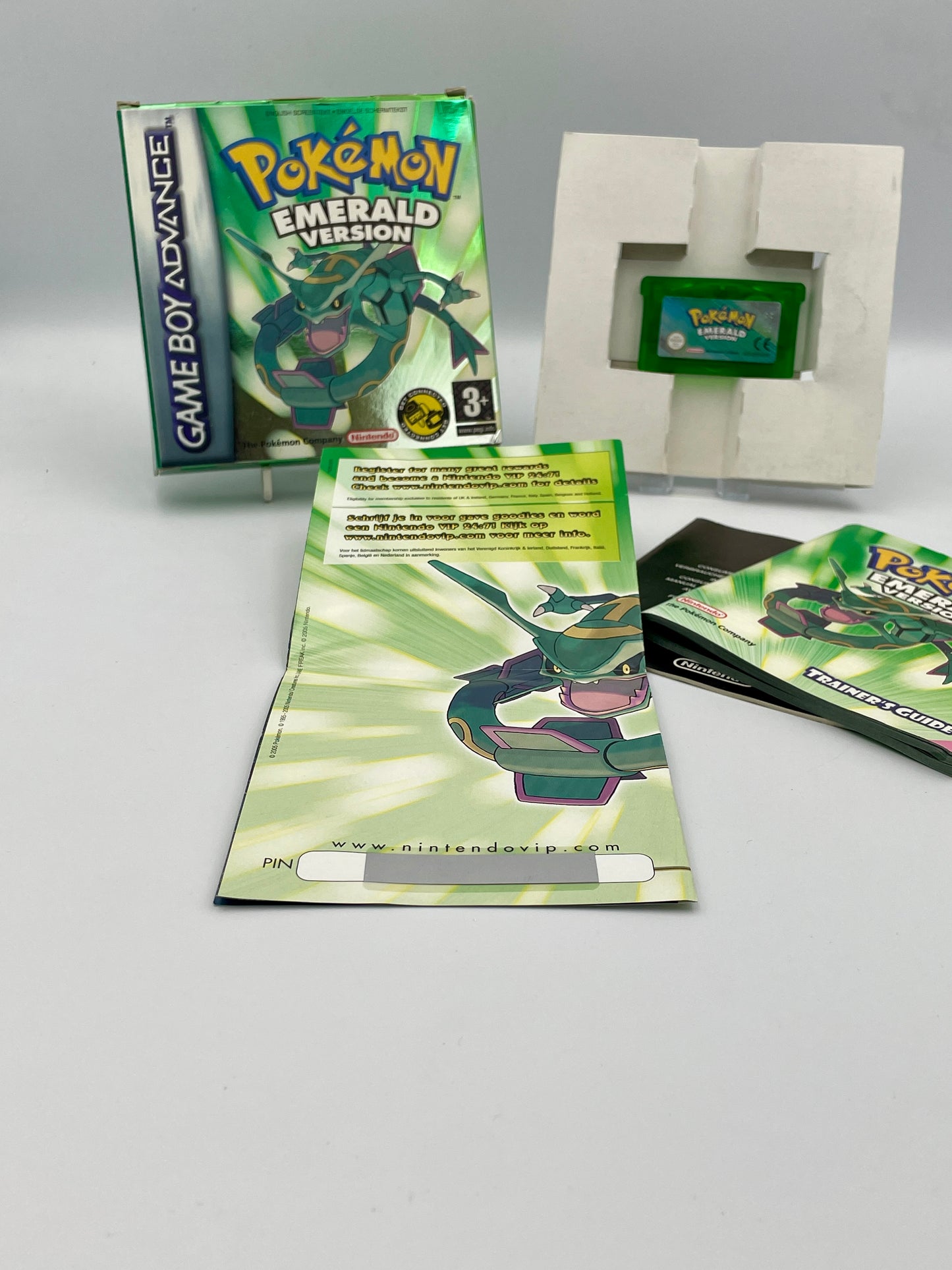 Pokémon Emerald Version Game Boy Advance – Complete in Box with New Battery