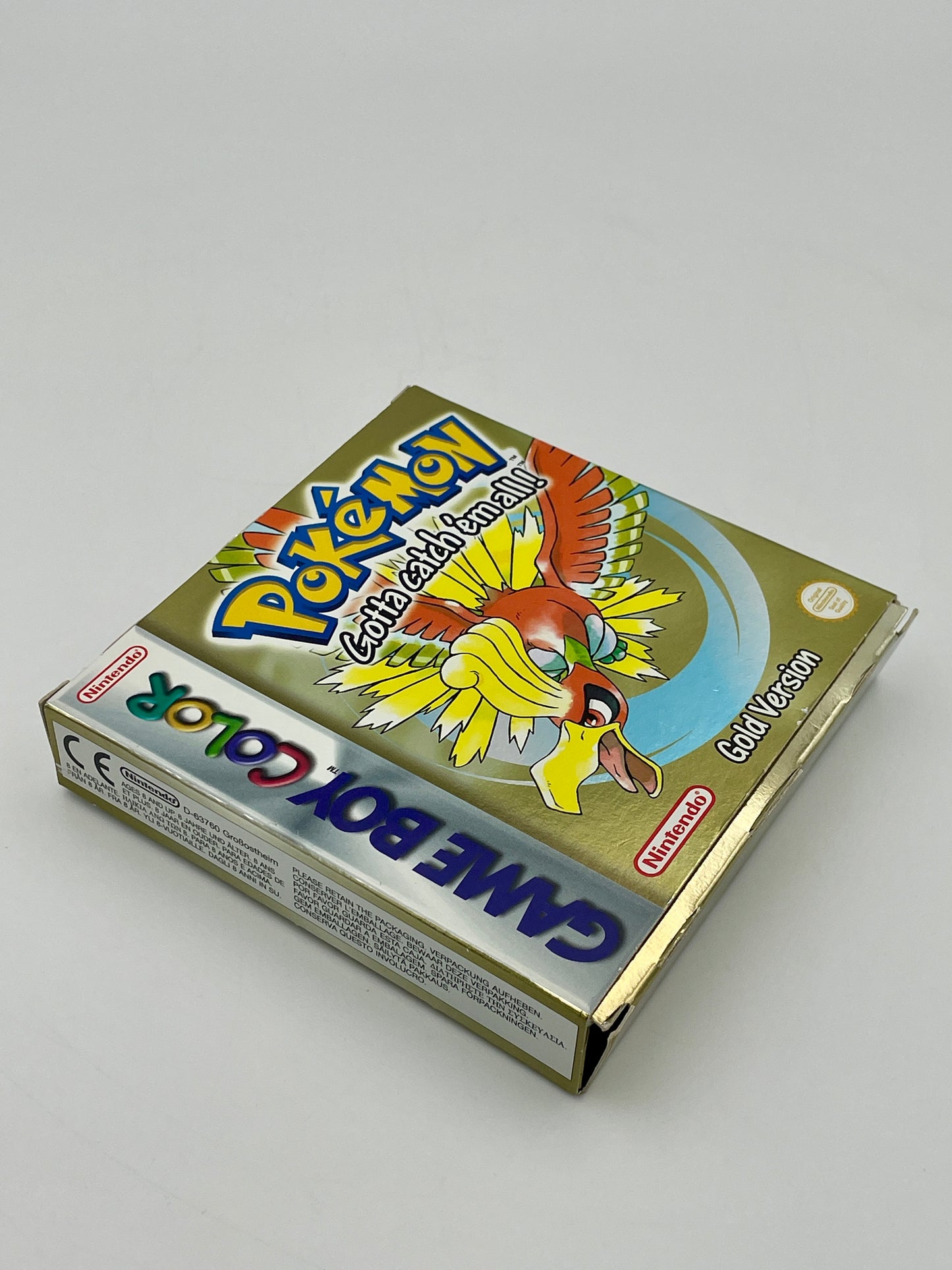 Pokémon Game Boy Color packaging with Pokémon artwork on a white background