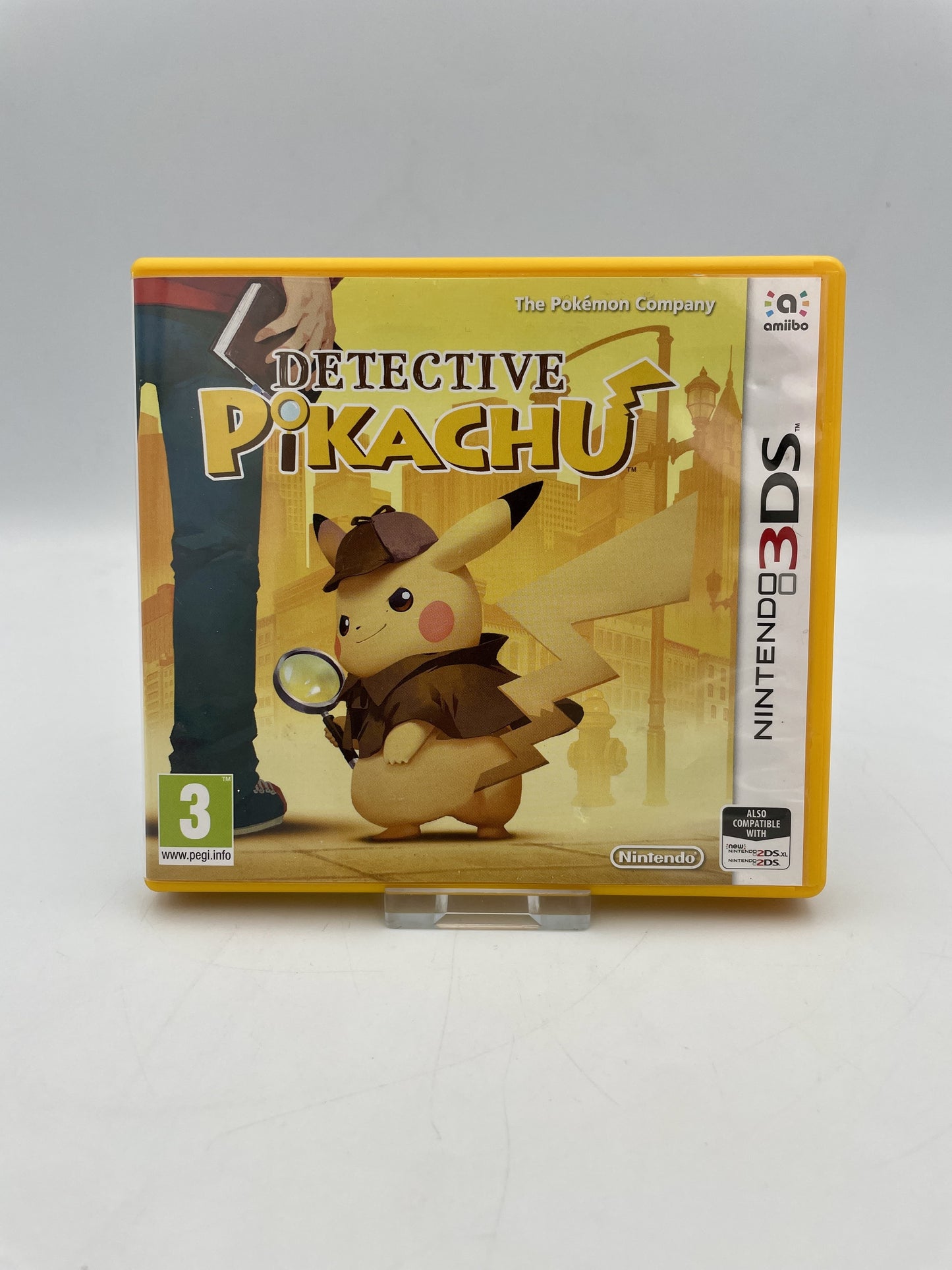 nintendo-3ds-pokemon-detective-pikachu front