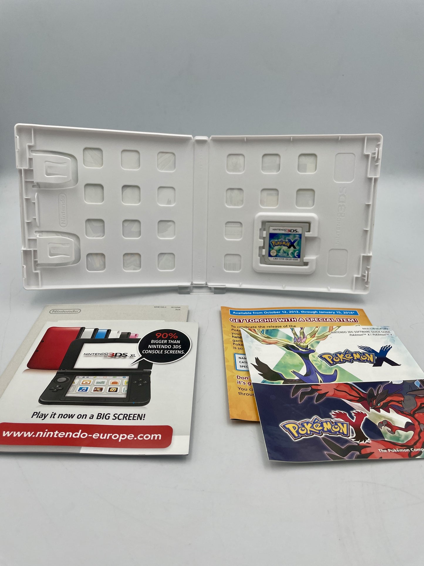 nintendo-3ds-pokemon-x-complete open