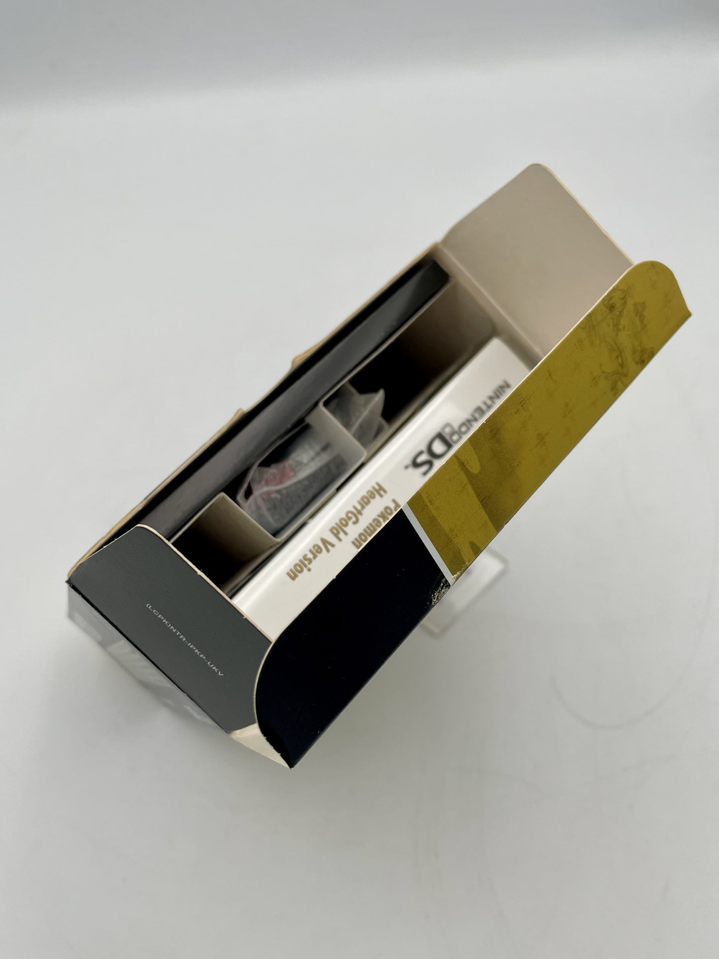 Nintendo DS Pokémon HeartGold complete in box with game cartridge, case, manuals and Pokéwalker accessory