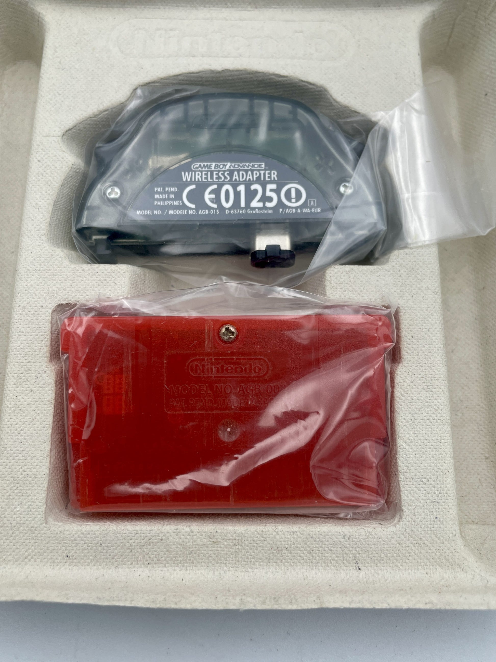 nintendo-game-boy-advance-pokemon-fire-red-complete-in-box