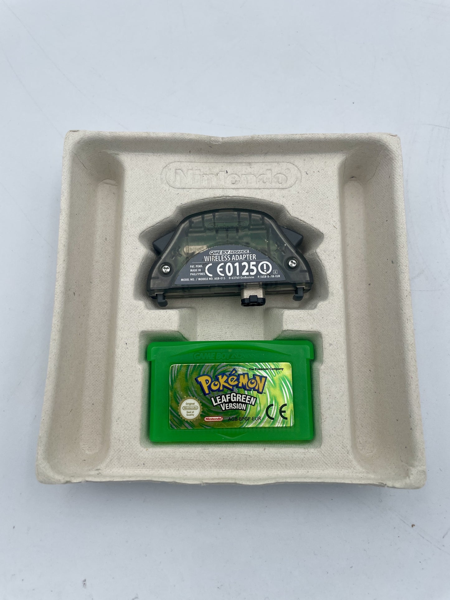 nintendo-game-boy-advance-pokemon-leaf-green-complete-in-box