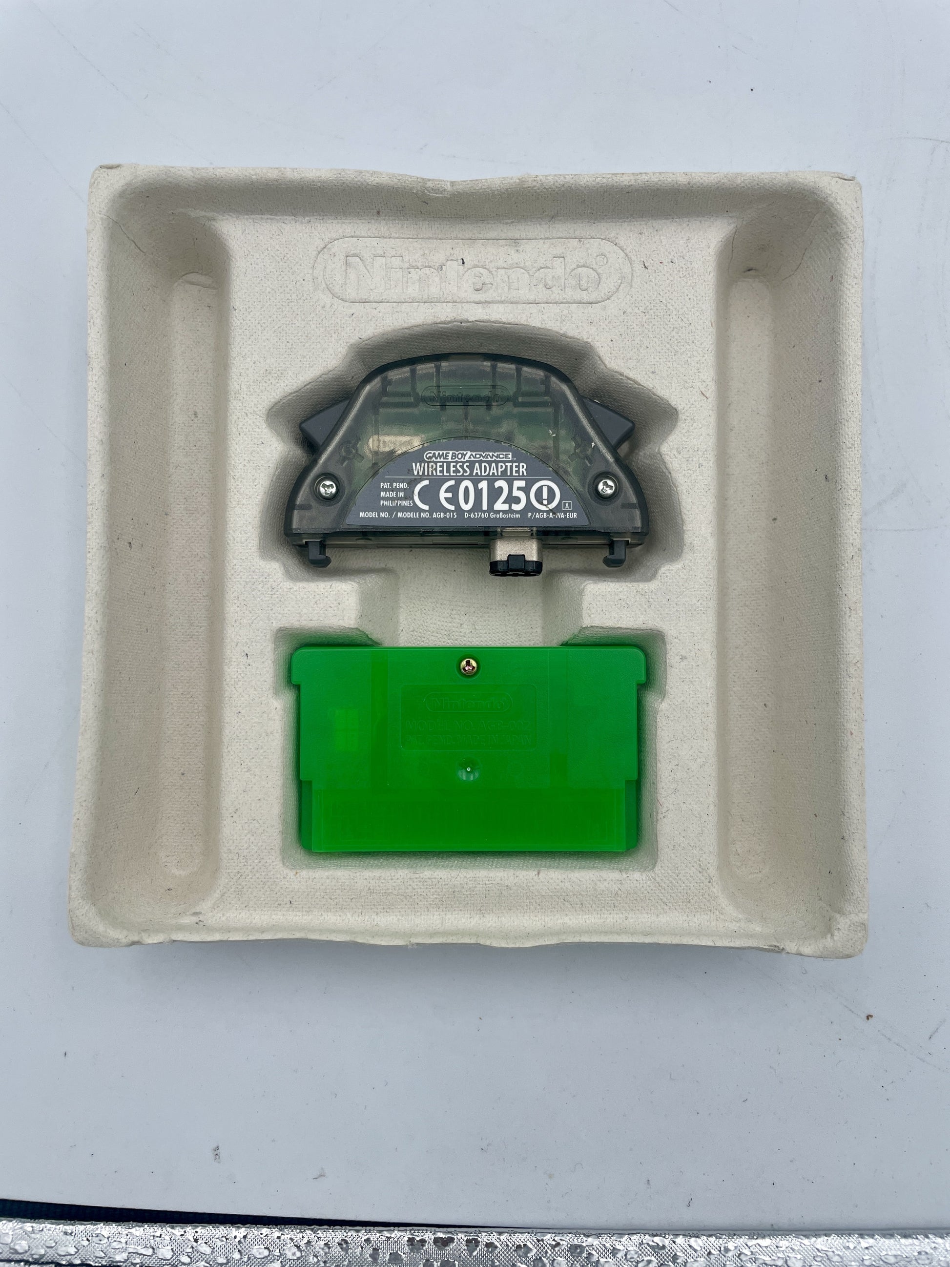 nintendo-game-boy-advance-pokemon-leaf-green-complete-in-box