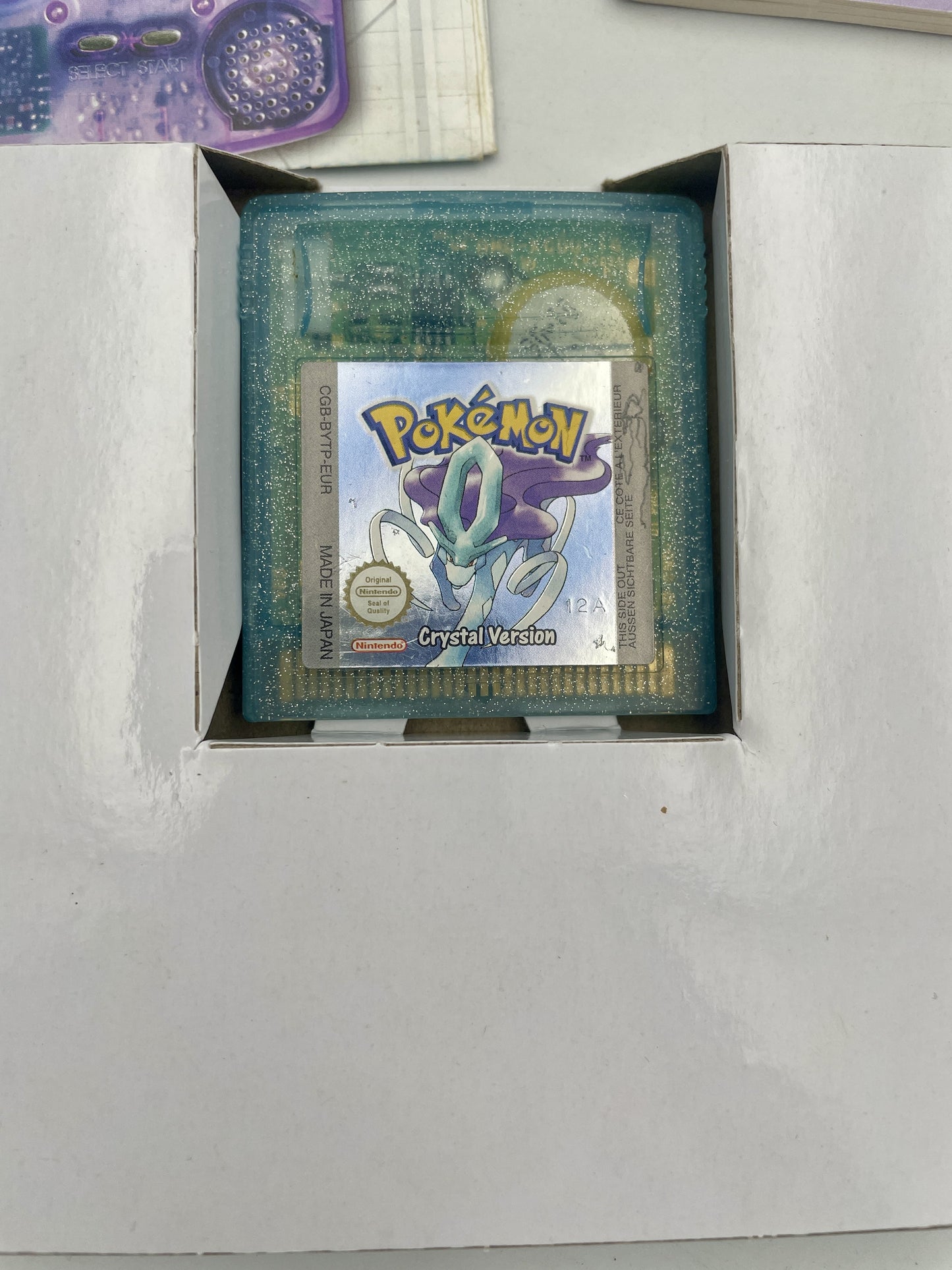nintendo-game-boy-color-pokemon-crystal-complete-in-box