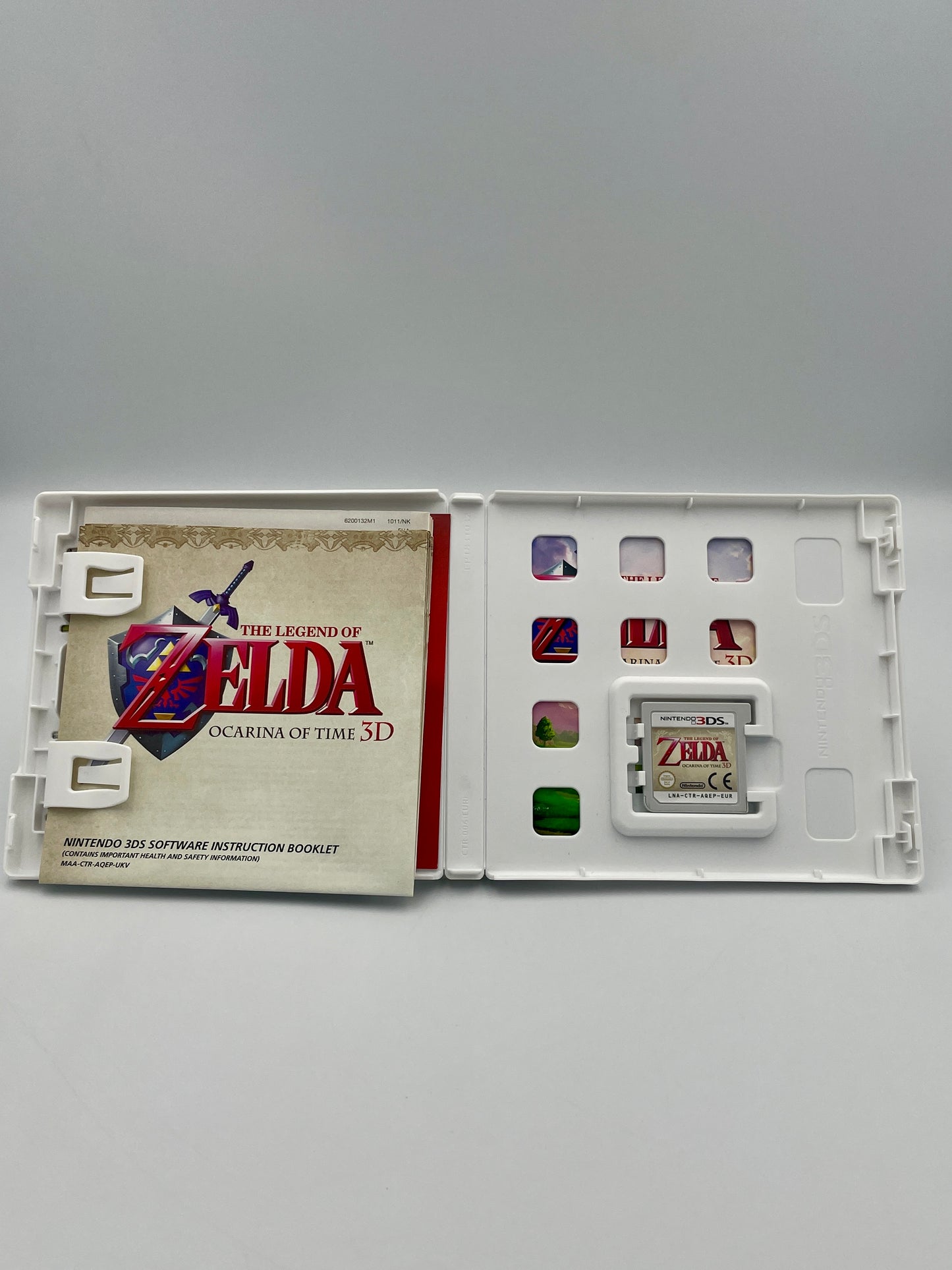 The Legend of Zelda Ocarina of Time Gold Version 3DS